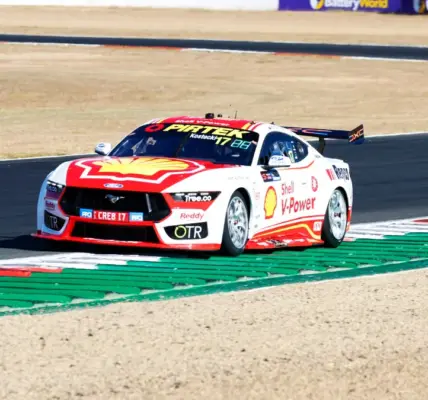 Brown delivers champion's response in Ipswich thriller